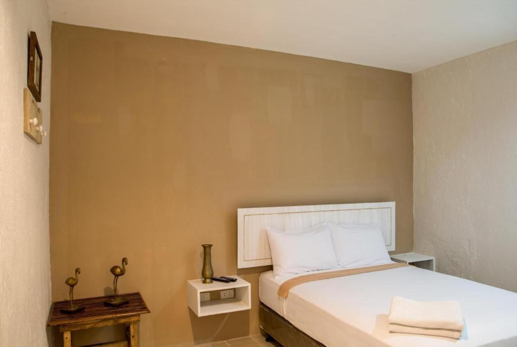 אולונגפו Hotel Avenija מראה חיצוני תמונה