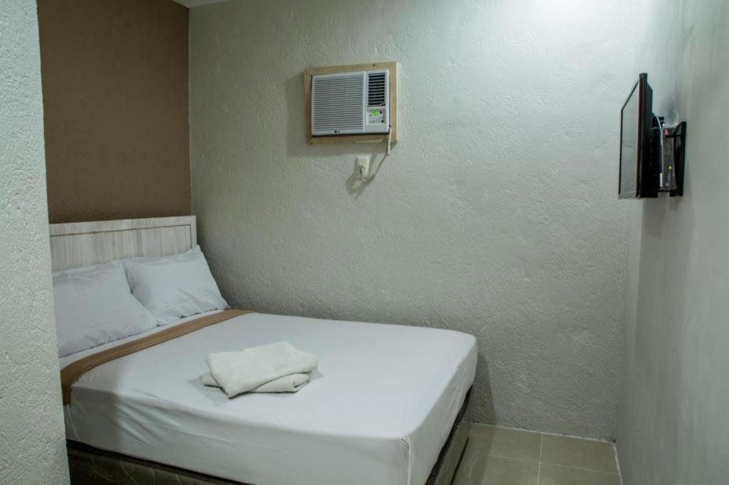אולונגפו Hotel Avenija מראה חיצוני תמונה
