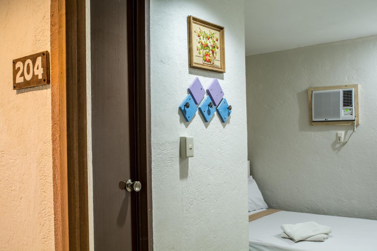 אולונגפו Hotel Avenija מראה חיצוני תמונה
